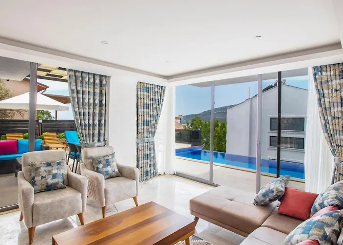 3 Bedroom - 6807 Villa