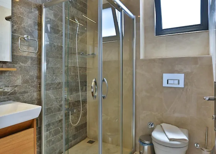 3 Bedroom - 6807 Villa *
