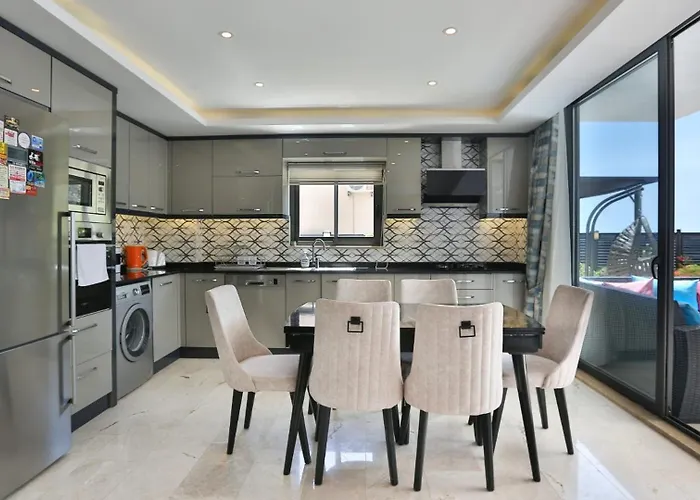 3 Bedroom - 6807 *