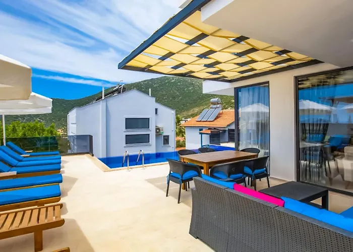 3 Bedroom - 6807 Villa *