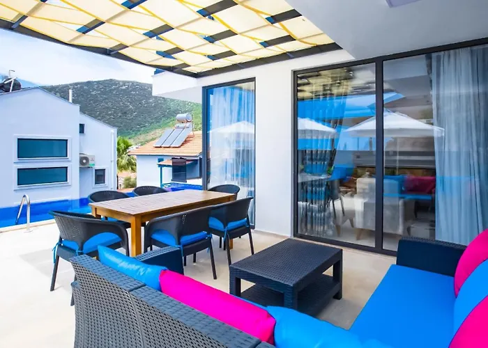3 Bedroom - 6807 Villa