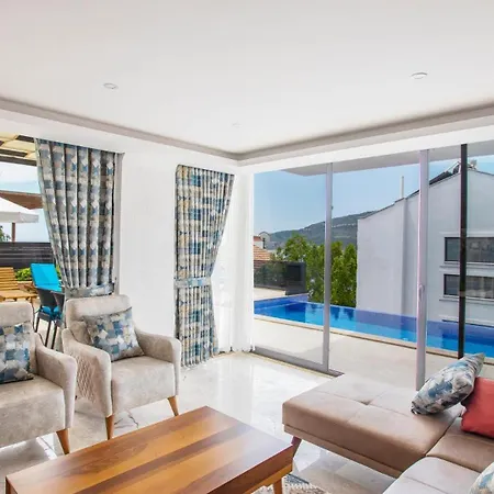 3 Bedroom - 6807 Villa
