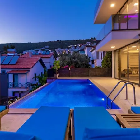 Villa 3 Bedroom - 6807 *