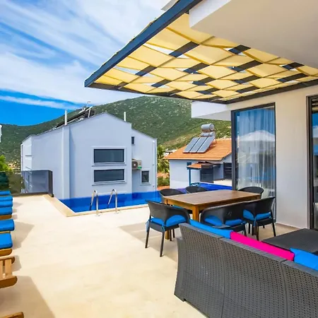 3 Bedroom Luxury Just Above Kalamar Club Villa *
