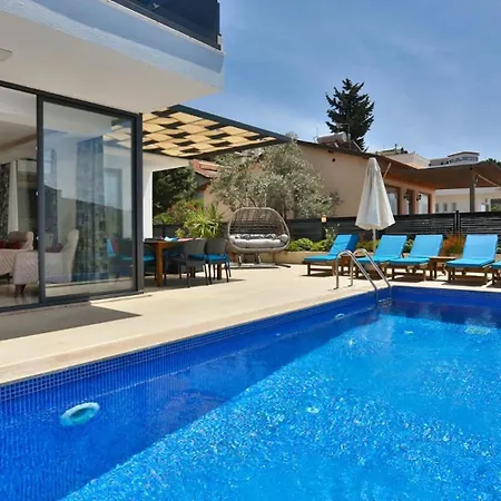 3 Bedroom - 6807 Villa *