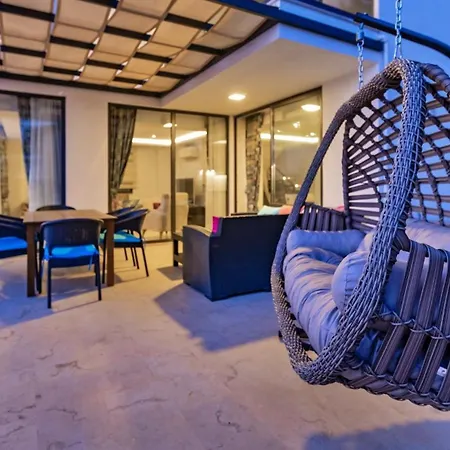 Villa 3 Bedroom - 6807 *