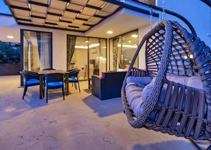 Villa 3 Bedroom Luxury Just Above Kalamar Club *